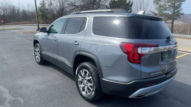 2022 GMC Acadia SLE
