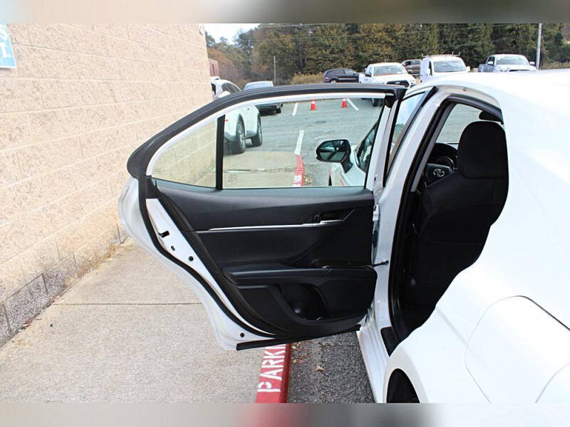 2021 Toyota Camry LE