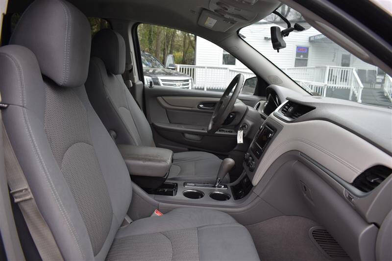 2017 Chevrolet Traverse LS