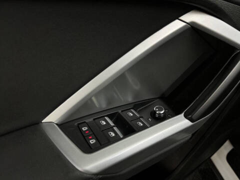 2019 Audi Q3 quattro Premium 45 TFSI