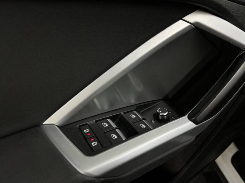 2019 Audi Q3 quattro Premium 45 TFSI