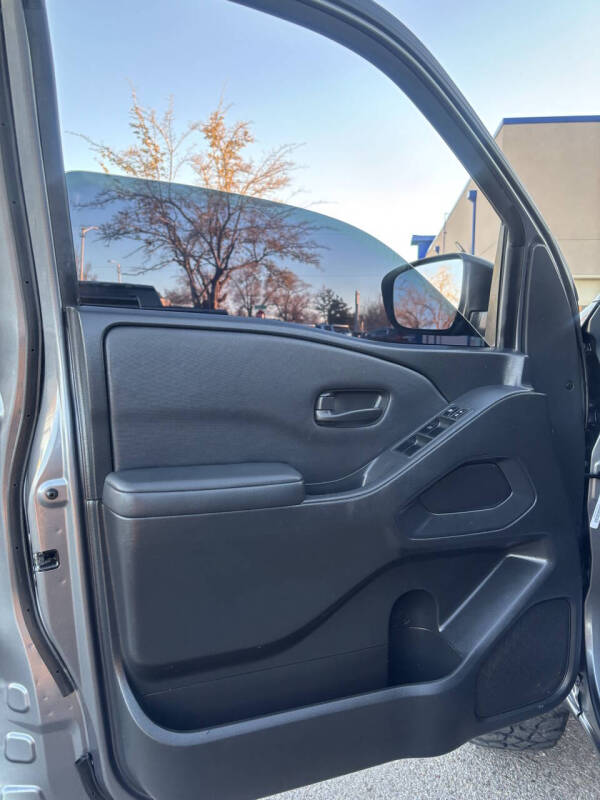 2022 Nissan Frontier S