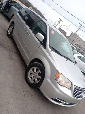 2012 Chrysler Town and Country for sale at VEST AUTO SALES in Kansas City MO