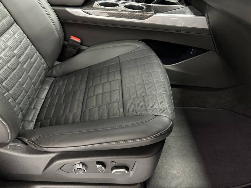 2025 Cadillac Escalade-V