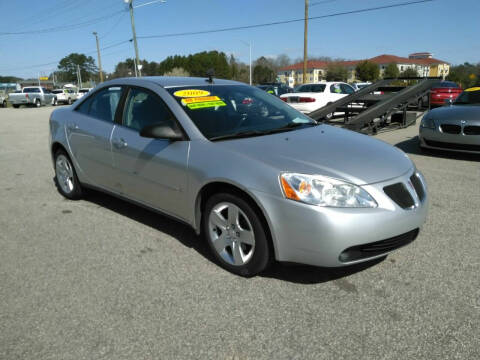 2009 Pontiac G6 for sale at Kelly & Kelly Supermarket of Cars in Fayetteville NC