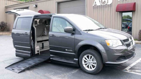 2016 Dodge Grand Caravan for sale at A&J Mobility in Valders WI