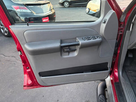 2005 Ford Explorer Sport Trac Adrenalin