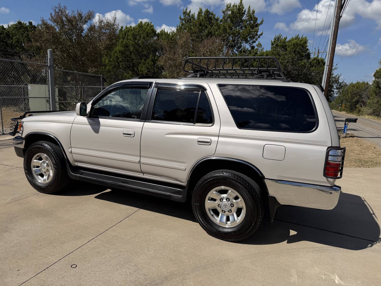 Used Car 2000 Toyota 4runner  Sr5 4dr Suv For Sale Under $10,000 In Austin, Texas