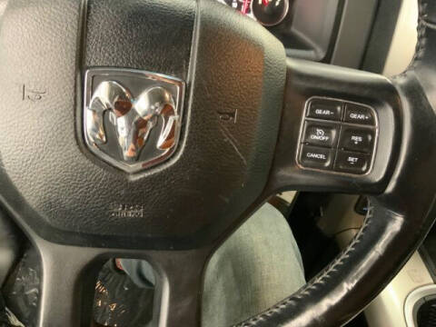2017 RAM 1500 SLT