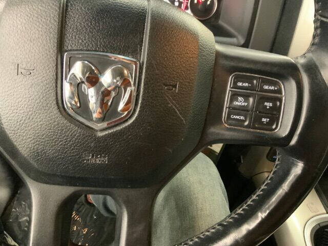 2017 RAM 1500 SLT