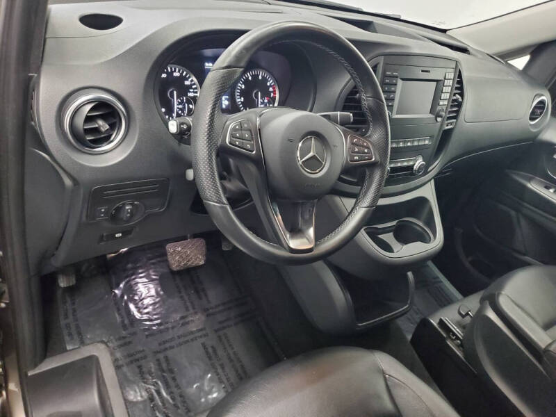 2017 Mercedes-Benz Metris Passenger