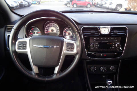 2013 Chrysler 200 Touring