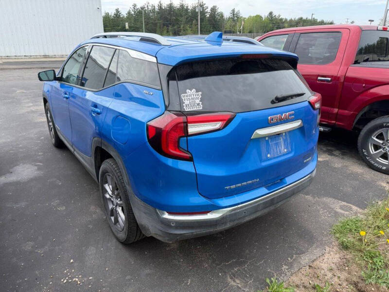 2024 GMC Terrain SLT