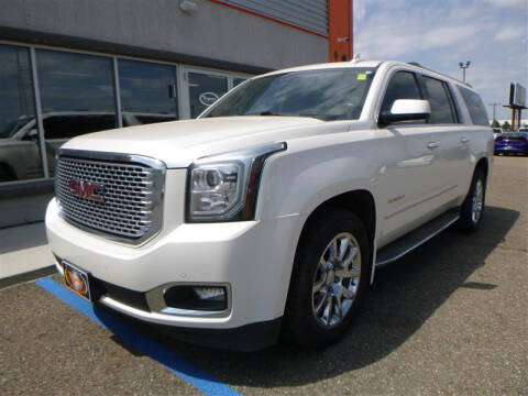 2015 GMC Yukon XL for sale at Torgerson Auto Center in Bismarck ND