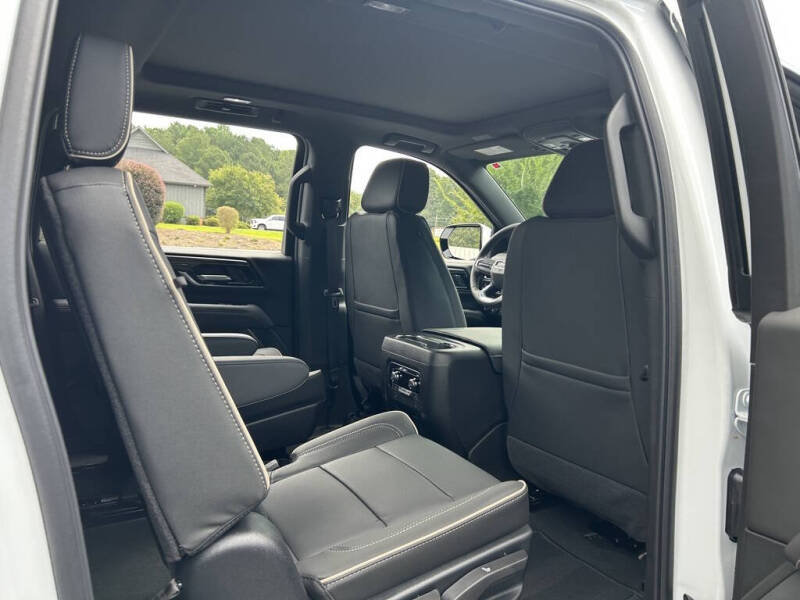 2025 GMC Yukon XL Elevation