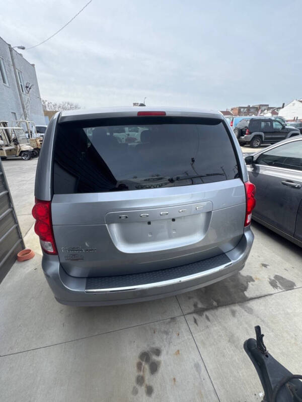 2016 Dodge Grand Caravan SE