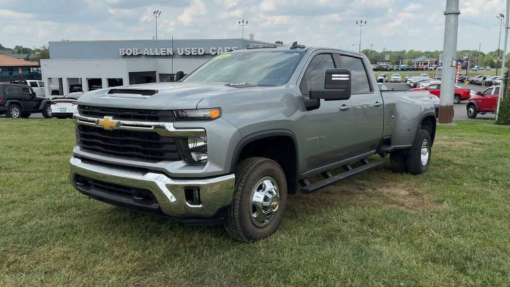 Gray 2025 Chevrolet Silverado 3500HD LT 2