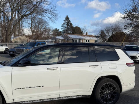 2023 Jeep Grand Cherokee L Summit