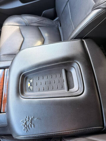 2016 Cadillac Escalade Standard