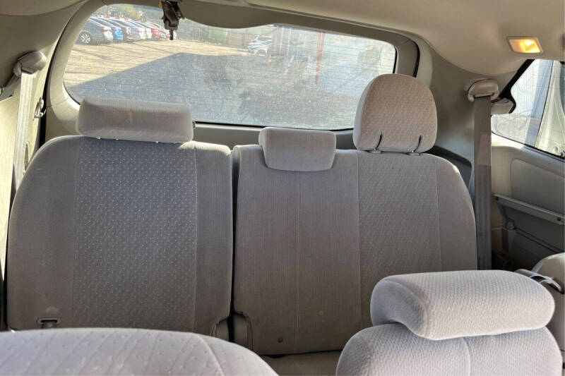 2017 Toyota Sienna LE 8-Passenger