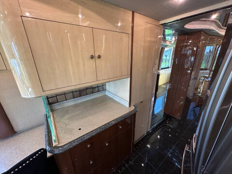 2001 Prevost Liberty