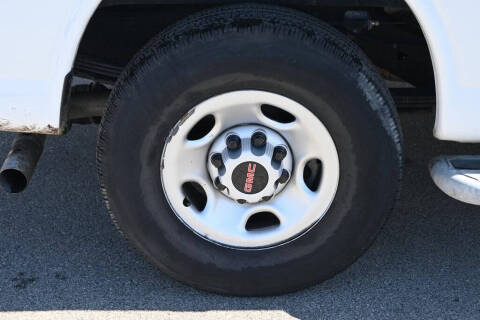 2023 GMC Savana 2500