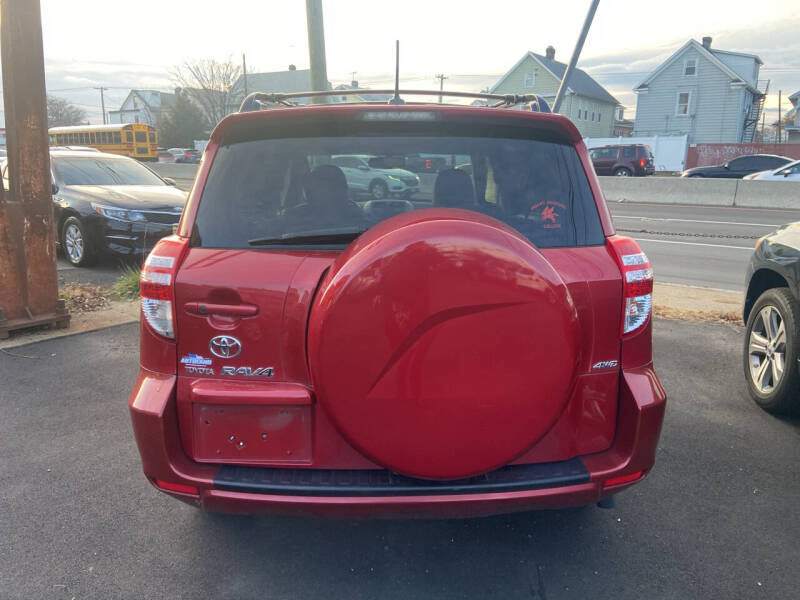 2010 Toyota RAV4 Limited photo 6