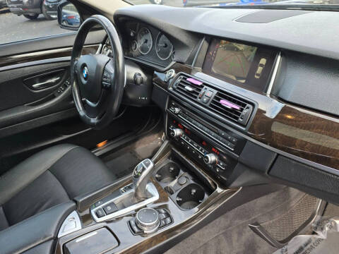 2016 BMW 5 Series 528i