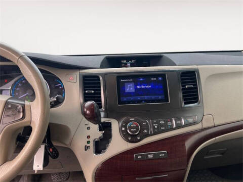 2011 Toyota Sienna