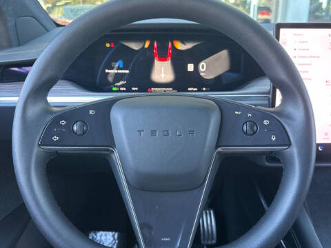 2023 Tesla Model X Standard Range