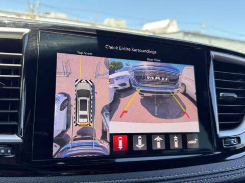 2024 Chrysler Pacifica Plug-In Hybrid Select