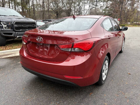 2016 Hyundai Elantra SE