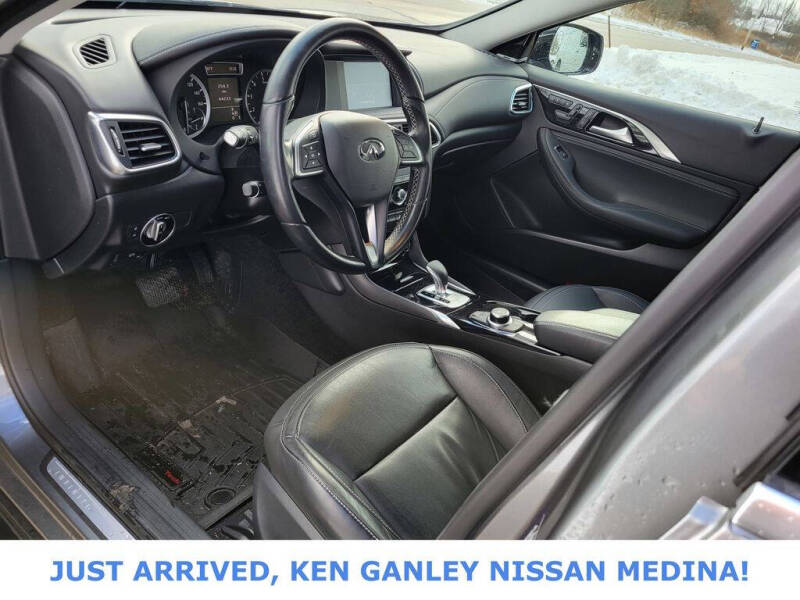 2018 Infiniti QX30 Premium