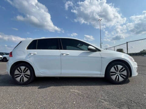 2016 Volkswagen e-Golf SE