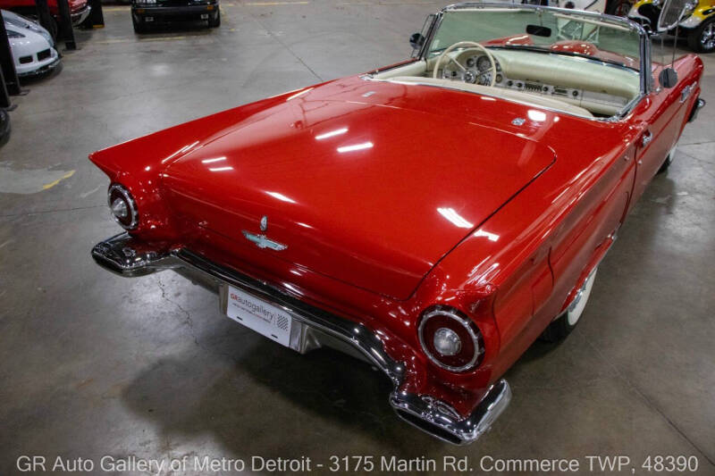 1957 Ford Thunderbird