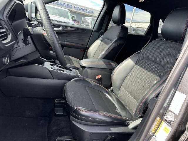 2025 Ford Escape ST-Line