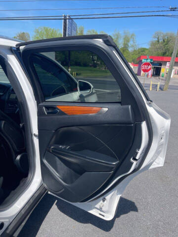 2017 Lincoln MKC Reserve