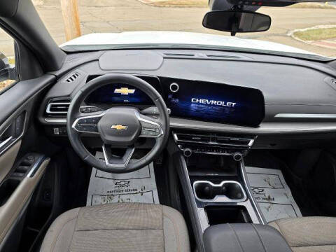 2024 Chevrolet Traverse LT