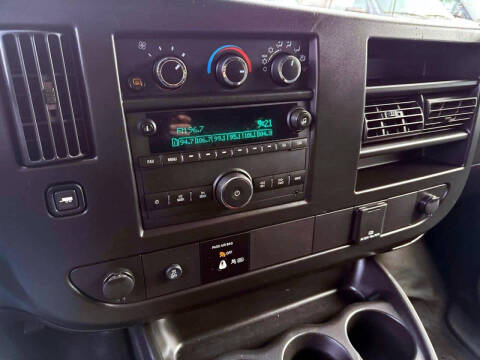 2023 GMC Savana 2500