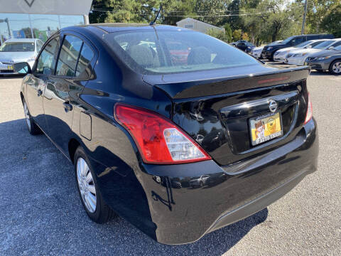 2018 Nissan Versa S Plus
