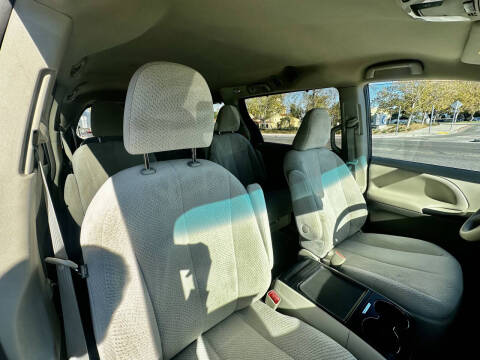 2012 Toyota Sienna
