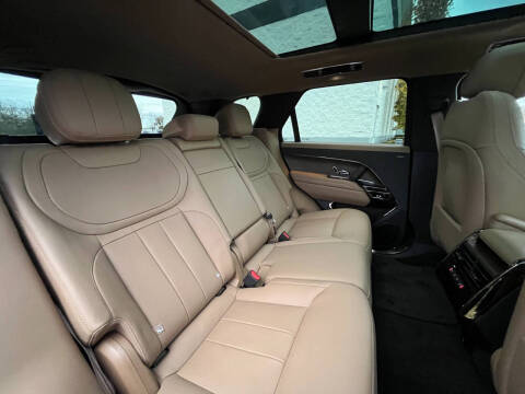 2024 Land Rover Range Rover Sport P360 SE