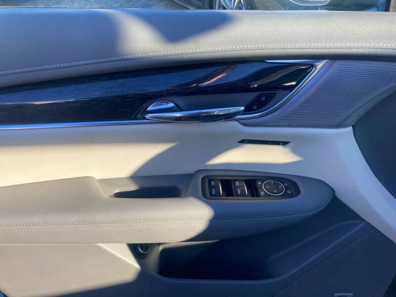 2021 Cadillac XT6 Premium Luxury