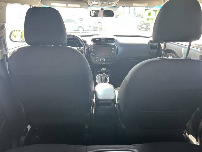 2019 Kia Soul +
