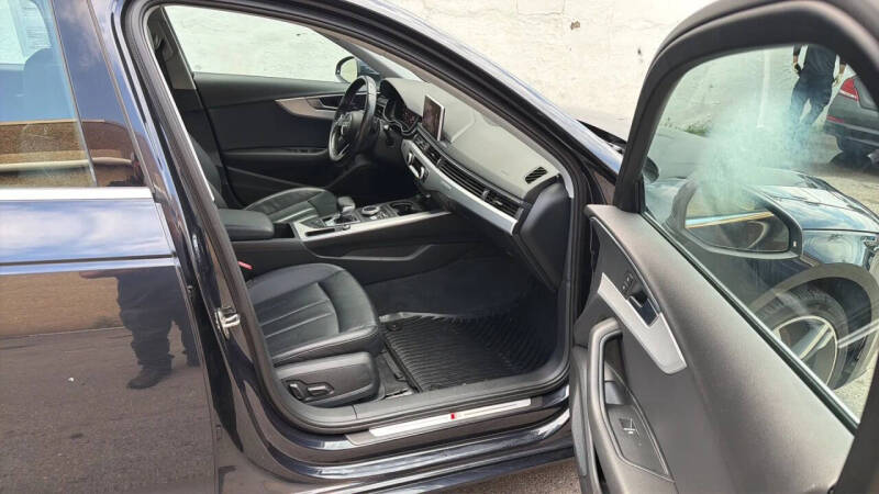 2017 Audi A4 2.0T quattro Premium Plus