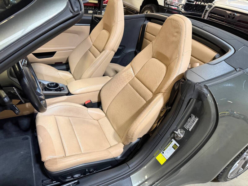 2023 Porsche 911 Carrera