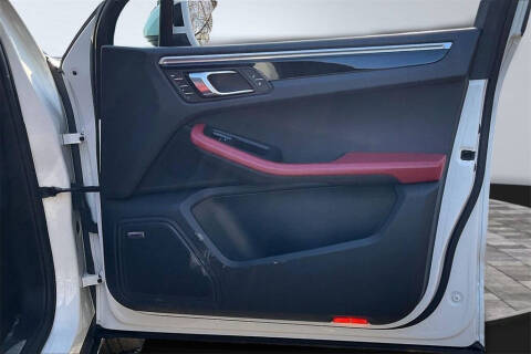 2018 Porsche Macan S