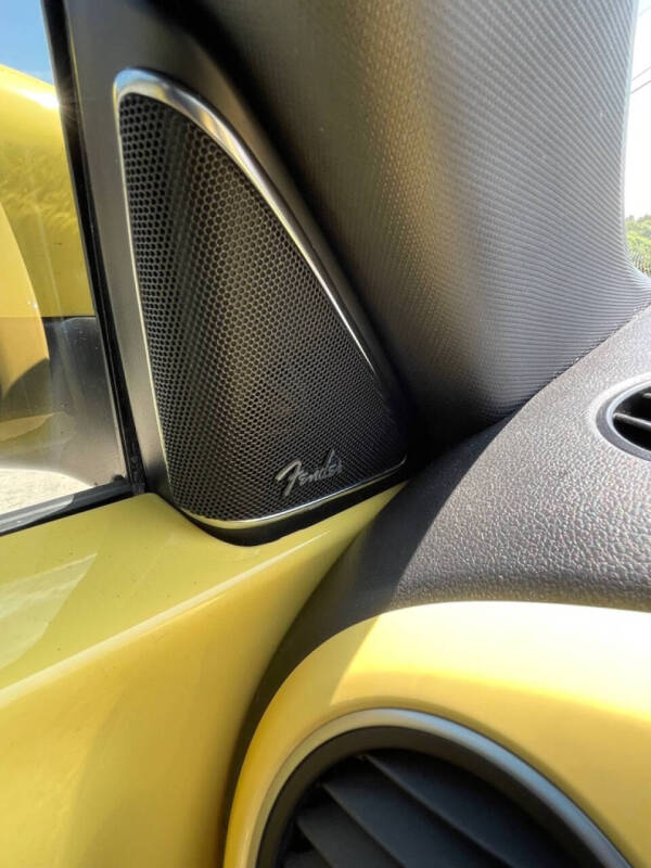 2013 Volkswagen Beetle 2.5L Fender Edition