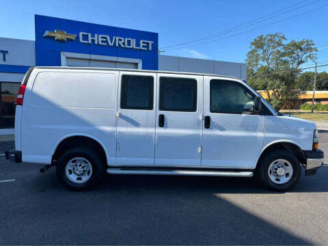 2024 Chevrolet Express 2500