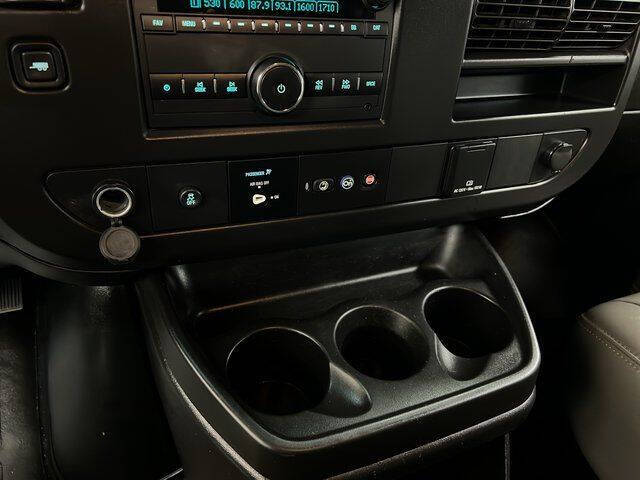 2022 GMC Savana 2500